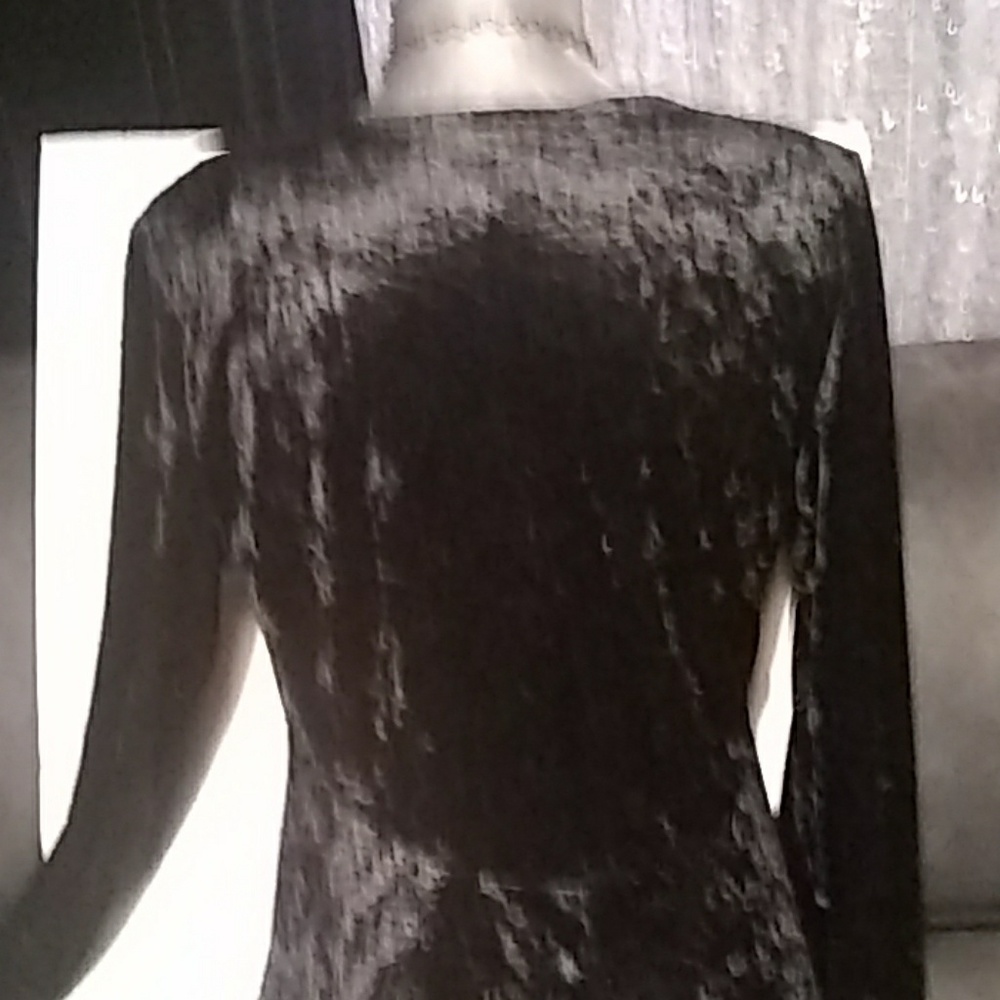 Dress - Picture 5 of 5
